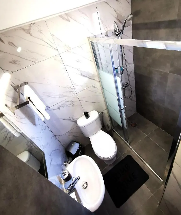 איה נאפה Eleana Apartments